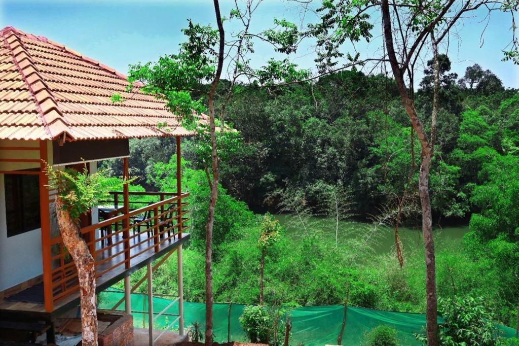 Happydays Hut Vila Mananthavady Exterior foto